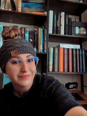 Meet your Posher, Caitlin